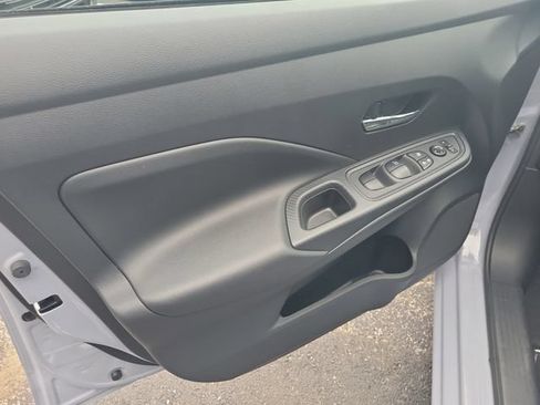 Used 2025 Nissan Versa SV w/ Trunk Package FWD image 14