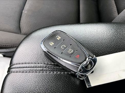 Used 2023 Chevrolet Malibu LT FWD image 11