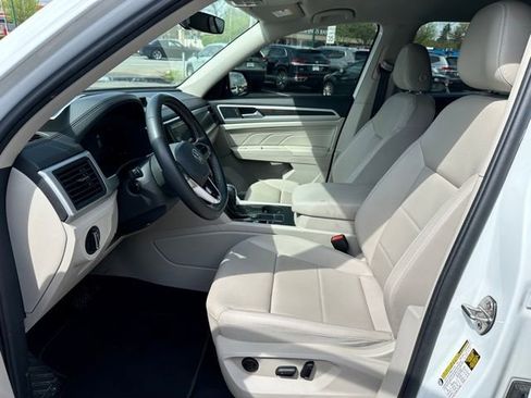 Certified 2023 Volkswagen Atlas SE FWD image 12