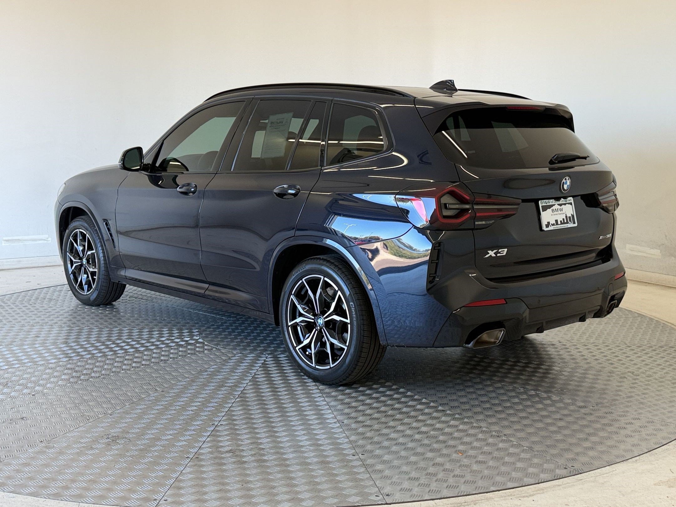 Certified 2024 BMW X3 xDrive30i w/ M Sport Package AWD/4WD image 3