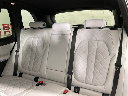Used 2025 BMW X5 sDrive40i w/ M Sport Package RWD image 16