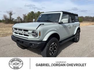 Used 2023 Ford Bronco Outer Banks video 1