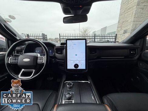 Used 2022 Ford Expedition Platinum image 26