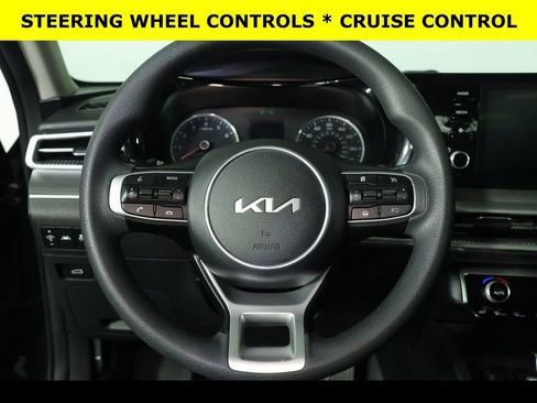 Used 2022 Kia K5 LXS image 14