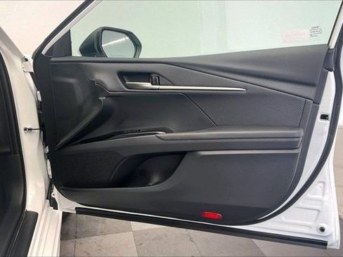 Used 2026 Toyota Camry SE w/ Multimedia Upgrade Package FWD image 27