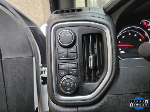 Used 2022 Chevrolet Silverado 2500 LTZ w/ LTZ Convenience Package image 29