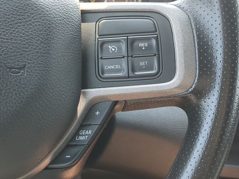 Used 2022 RAM 5500 Tradesman w/ Chrome Appearance Group RWD image 22