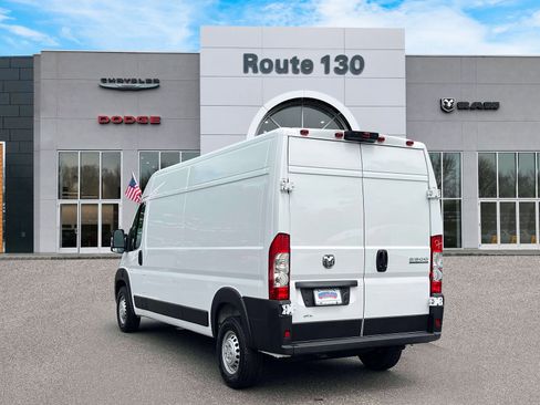 Used 2026 RAM ProMaster 2500 w/ Convenience Group FWD image 3