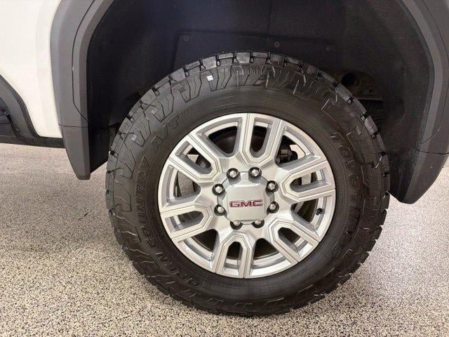 Used 2023 GMC Sierra 2500 SLT w/ SLT Premium Package AWD/4WD image 32
