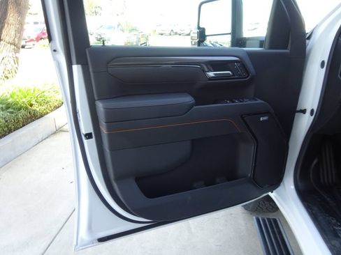 New 2026 GMC Sierra 2500 AT4 AWD/4WD image 25