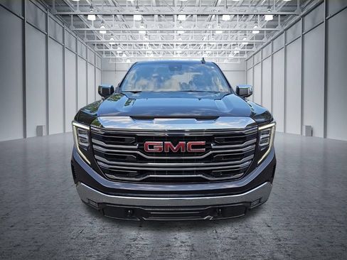 Used 2025 GMC Sierra 1500 SLT RWD image 2