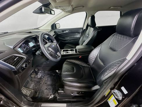Used 2024 Ford Edge Titanium image 14