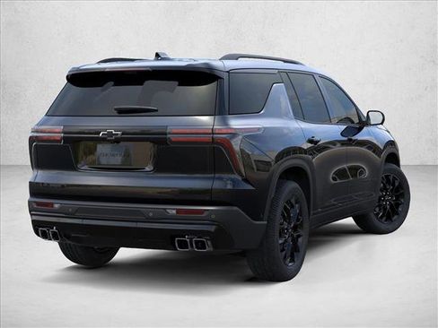 New 2026 Chevrolet Traverse LT w/ Midnight/Sport Edition FWD image 5
