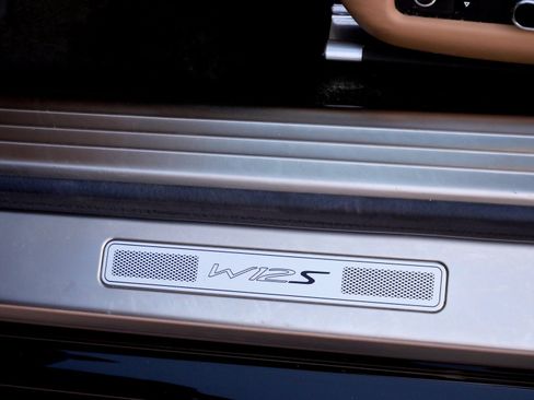 Used 2017 Bentley Flying Spur S W12 image 10