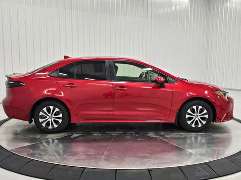Used 2020 Toyota Corolla LE w/ Carpet Mat Package (TMS) image 6