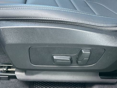 Used 2025 BMW X1 xDrive28i w/ Convenience Package image 14