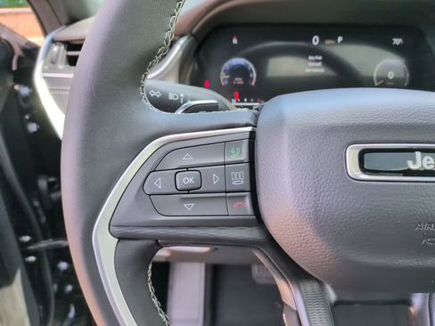 New 2026 Jeep Grand Cherokee L Laredo AWD/4WD image 25