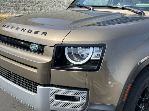 Certified 2023 Land Rover Defender 90 S image 9