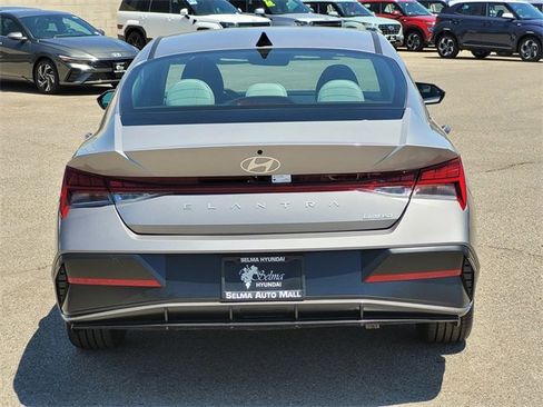 New 2025 Hyundai Elantra Limited image 5