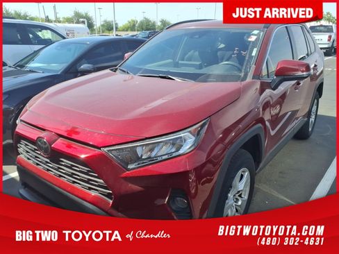 Used 2019 Toyota RAV4 XLE w/ Convenience Package image 1