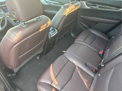 Used 2020 Cadillac XT6 Premium Luxury image 9