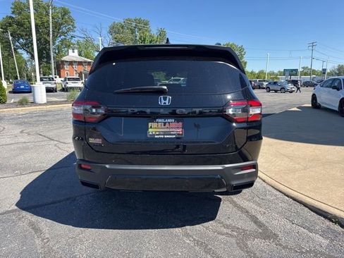 New 2026 Honda Pilot Sport image 6