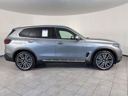 Certified 2026 BMW X5 xDrive40i image 8