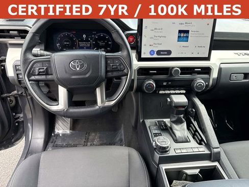 Used 2024 Toyota Tacoma TRD Off-Road AWD/4WD image 17