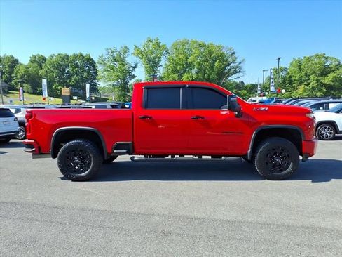 Used 2022 Chevrolet Silverado 2500 LTZ w/ LTZ Plus Package AWD/4WD image 3