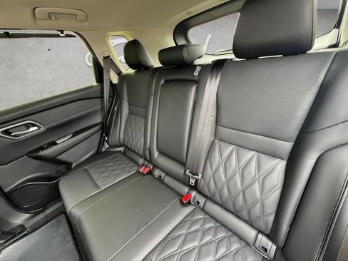 Certified 2026 Nissan Rogue Platinum AWD/4WD image 22