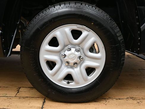 Used 2022 Toyota Tundra SR w/ SR Tow Package RWD image 11