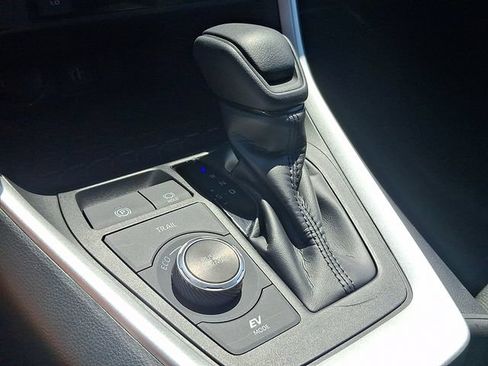 Used 2023 Toyota RAV4 XLE AWD/4WD image 16