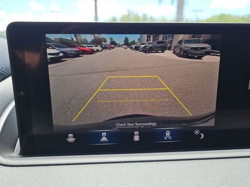 Used 2022 Acura MDX SH-AWD w/ Technology Package image 9