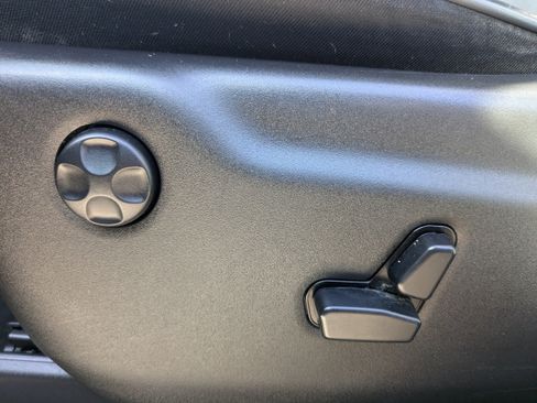 Used 2020 Jeep Grand Cherokee Summit image 26