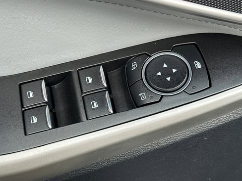 Certified 2021 Ford Explorer XLT w/ Equipment Group 202A image 12