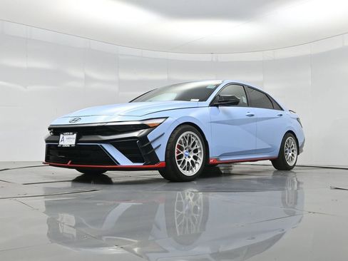 Used 2025 Hyundai Elantra N FWD image 41