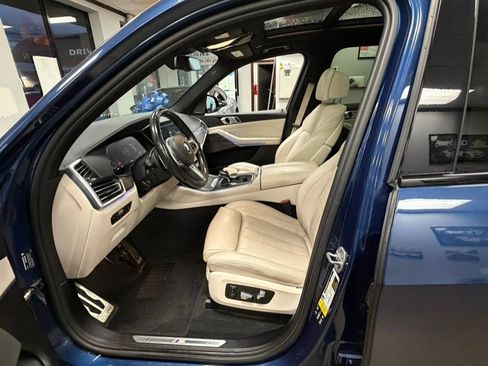 Used 2021 BMW X5 xDrive40i w/ M Sport Package image 40