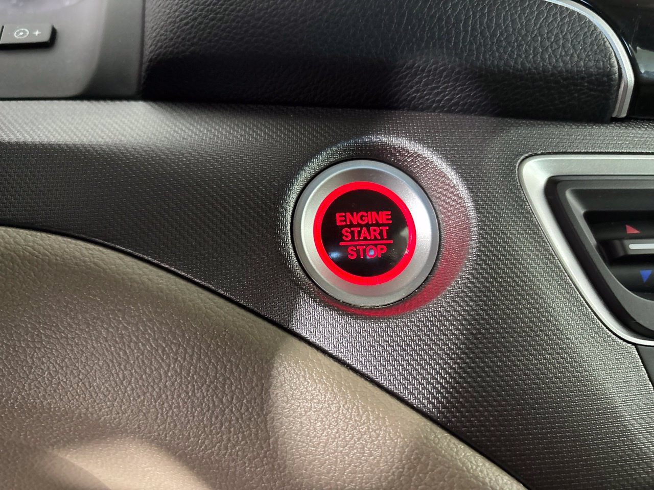 Used 2023 Honda Ridgeline RTL-E image 22