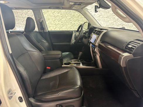 Used 2020 Toyota 4Runner Limited RWD image 11