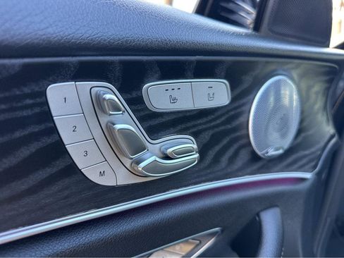 Used 2019 Mercedes-Benz E 300 image 33