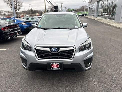 Used 2021 Subaru Forester Premium image 3