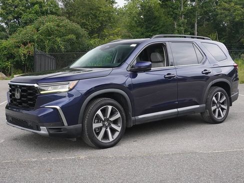 Used 2023 Honda Pilot Elite image 13