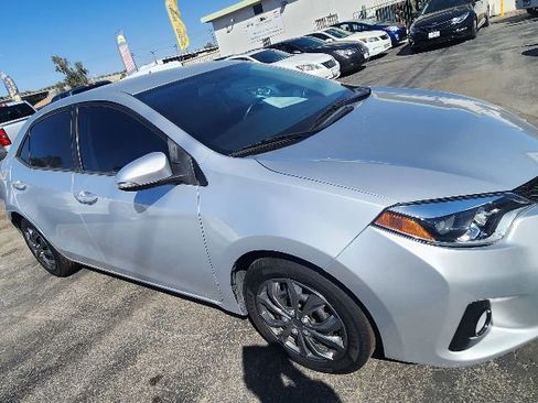 Used 2016 Toyota Corolla S Premium image 7