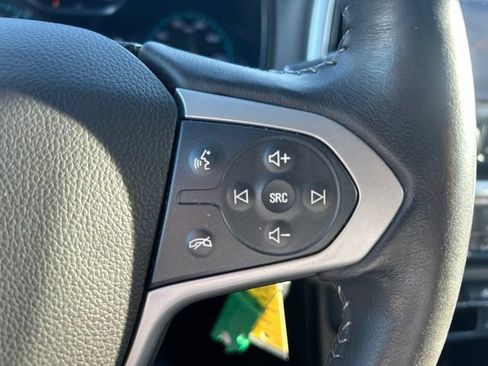 Used 2015 Chevrolet Colorado LT w/ Luxury Package RWD image 15