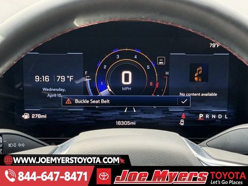 Used 2025 Chevrolet Suburban RST w/ Comfort Package image 16