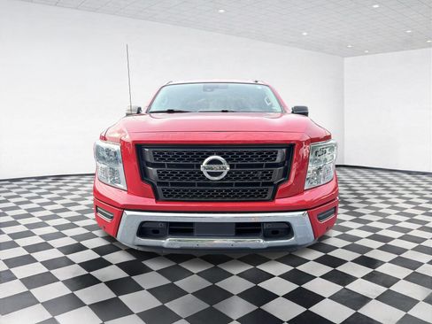 Used 2021 Nissan Titan SV w/ SV Convenience Package RWD image 2