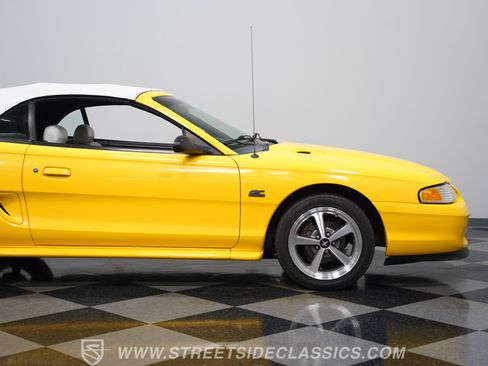 Used 1995 Ford Mustang GT RWD image 28