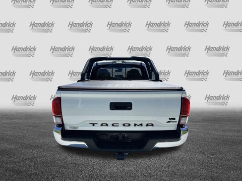 Certified 2022 Toyota Tacoma SR5 RWD image 9