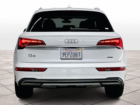 Used 2023 Audi Q5 2.0T Premium w/ Convenience Package image 7