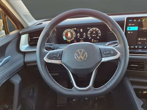 New 2026 Volkswagen Tiguan SE AWD/4WD image 53
